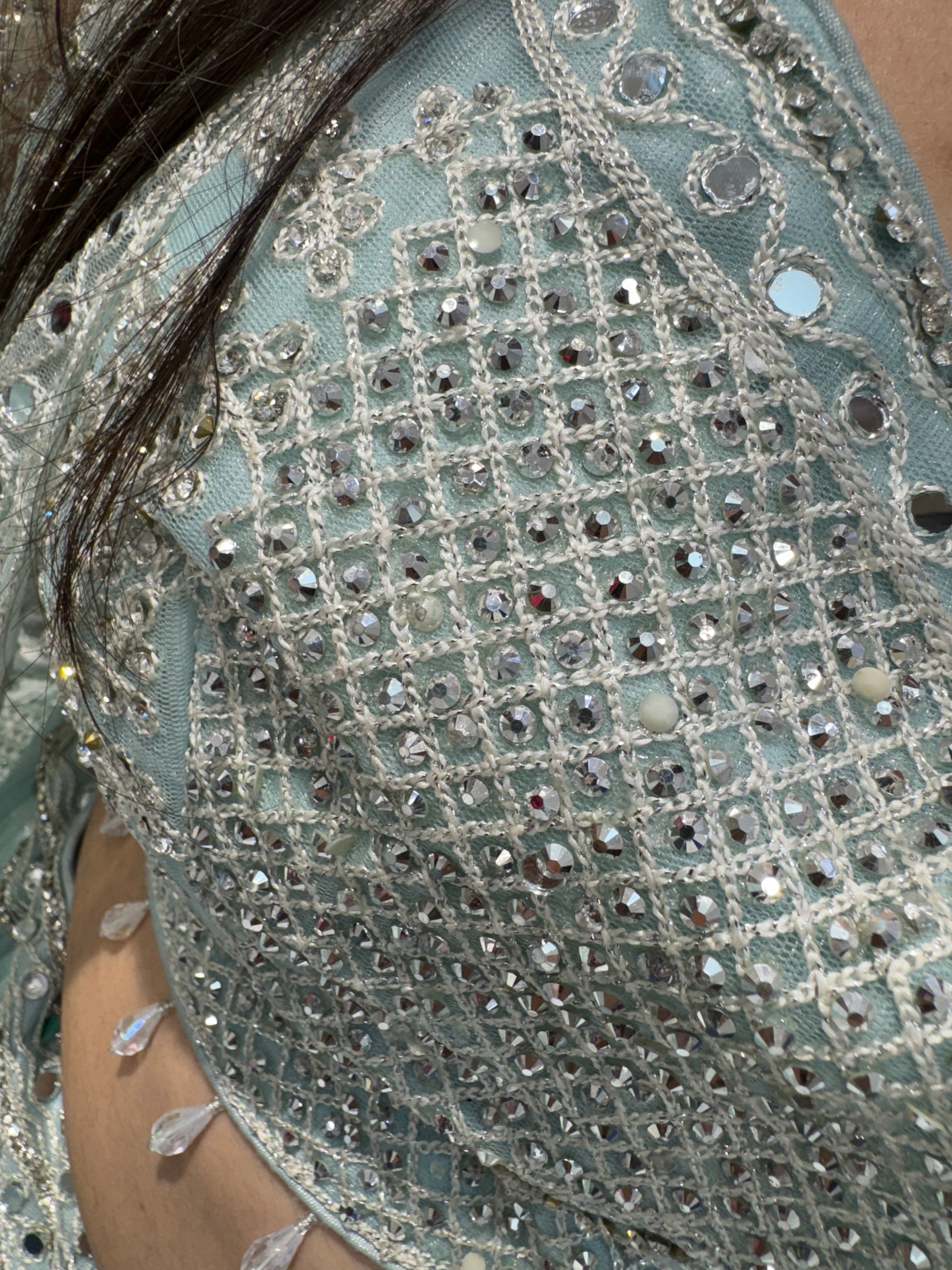 long three piece thread mirror and stone work indowestern