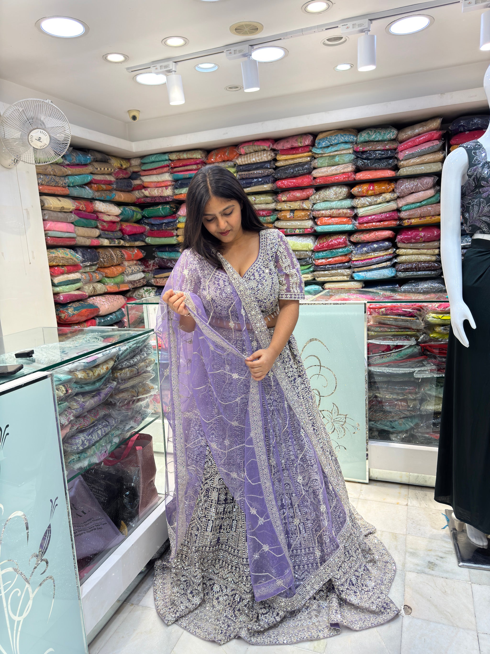 kundan thread zari moti work designer bridal wedding lehenga