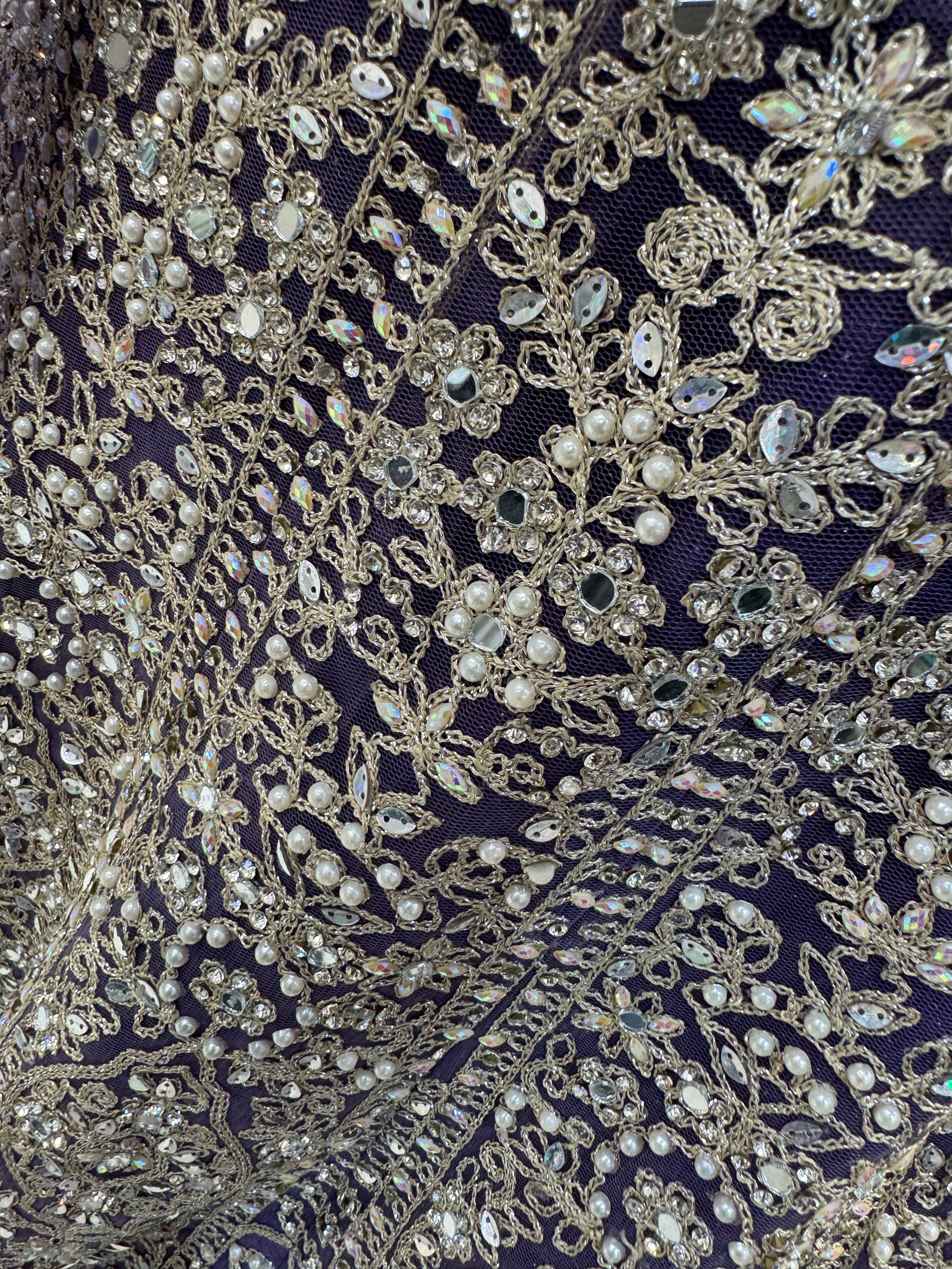kundan thread zari moti work designer bridal wedding lehenga