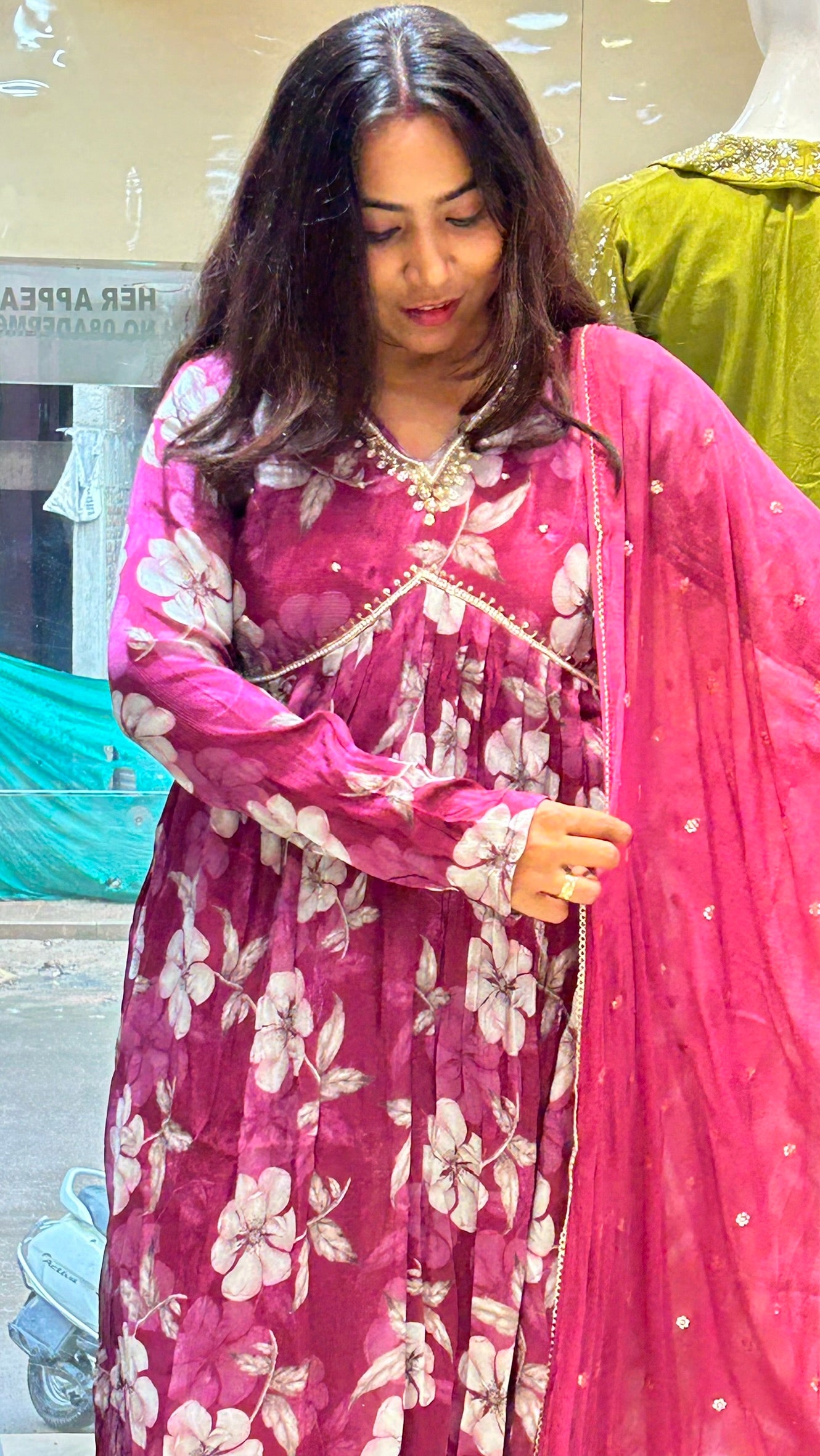 chinon alia cut stylish partywear suit