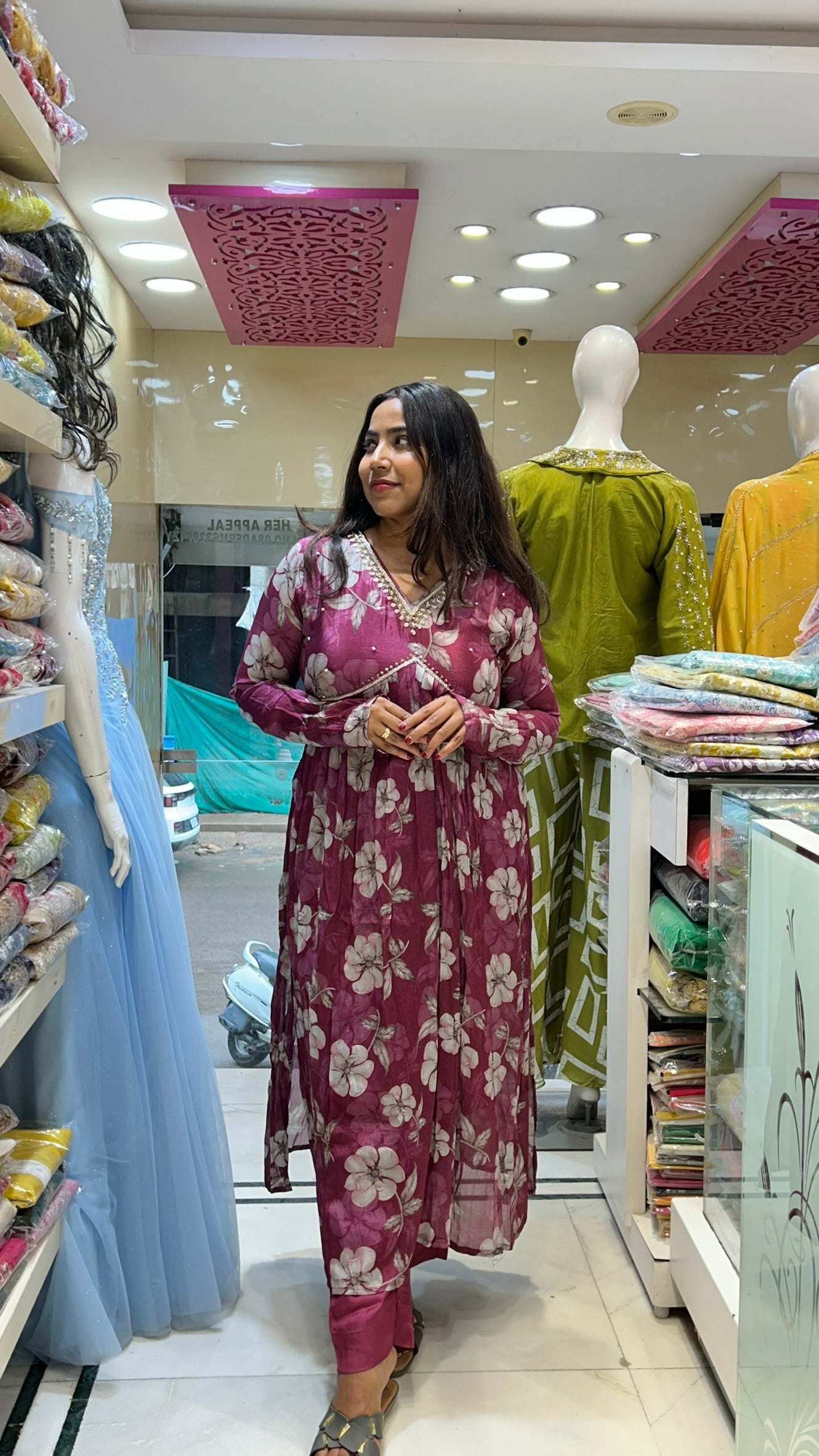 chinon alia cut stylish partywear suit