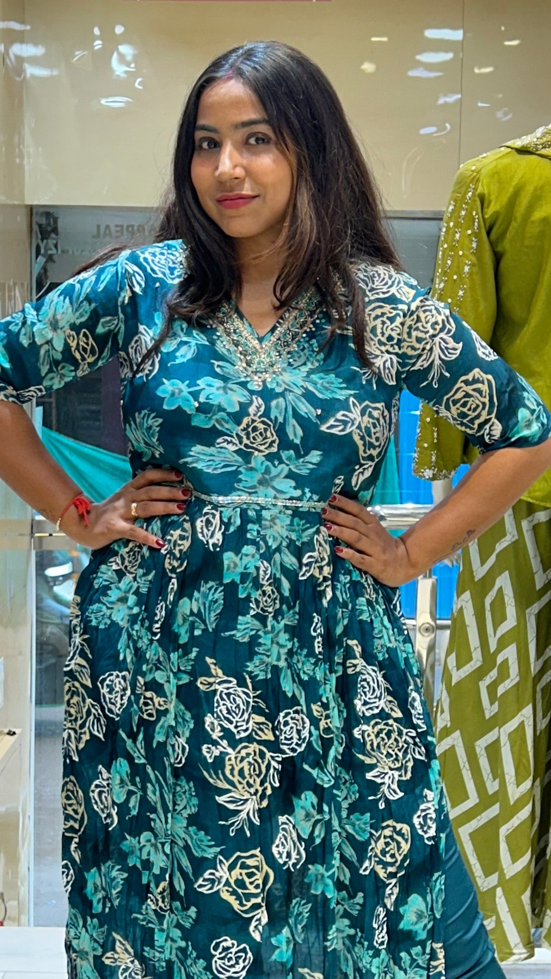 chinon alia cut partywear light weight suit