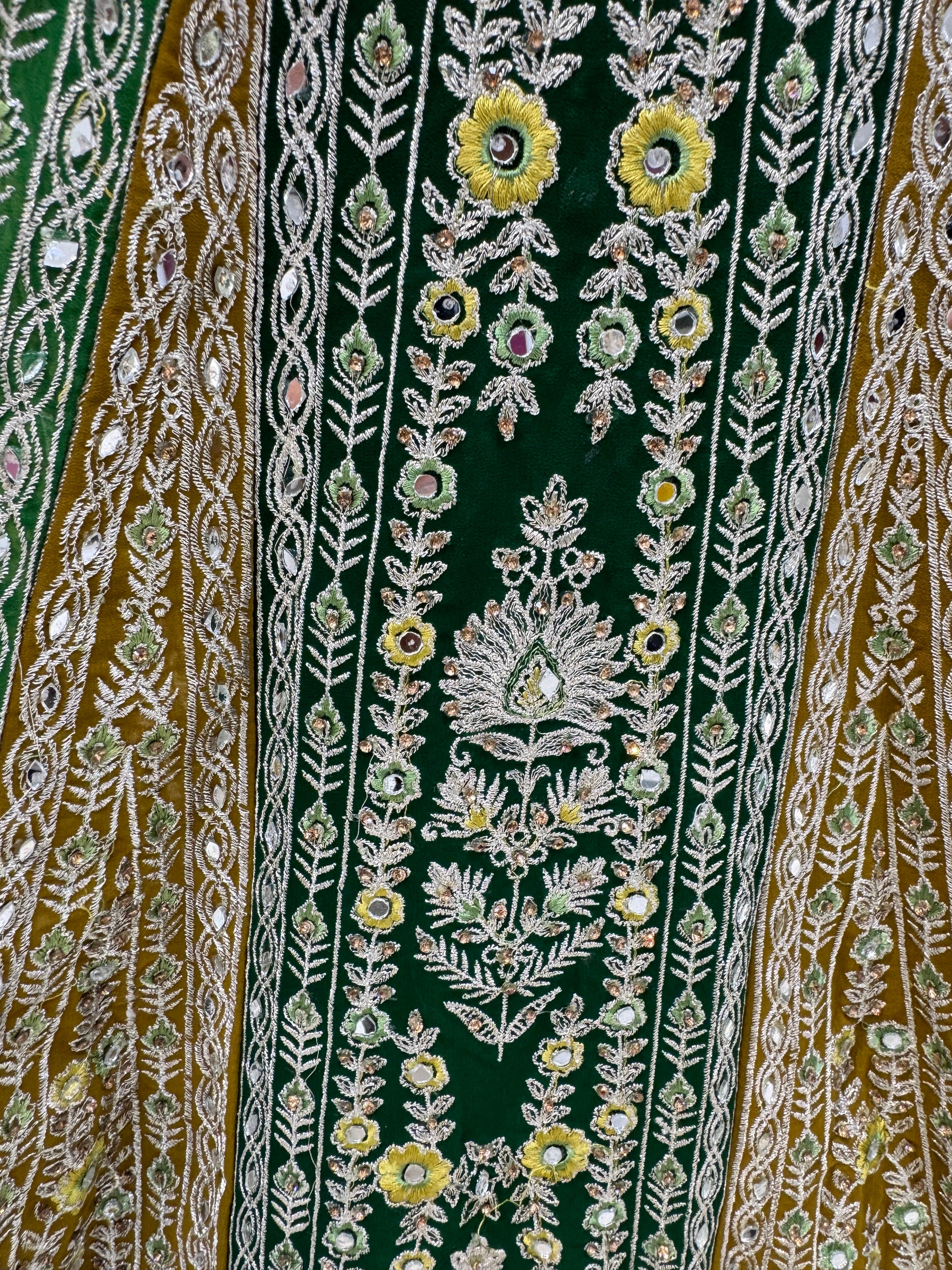 zari zardosi thread stone mirror work briday wedding lehnga