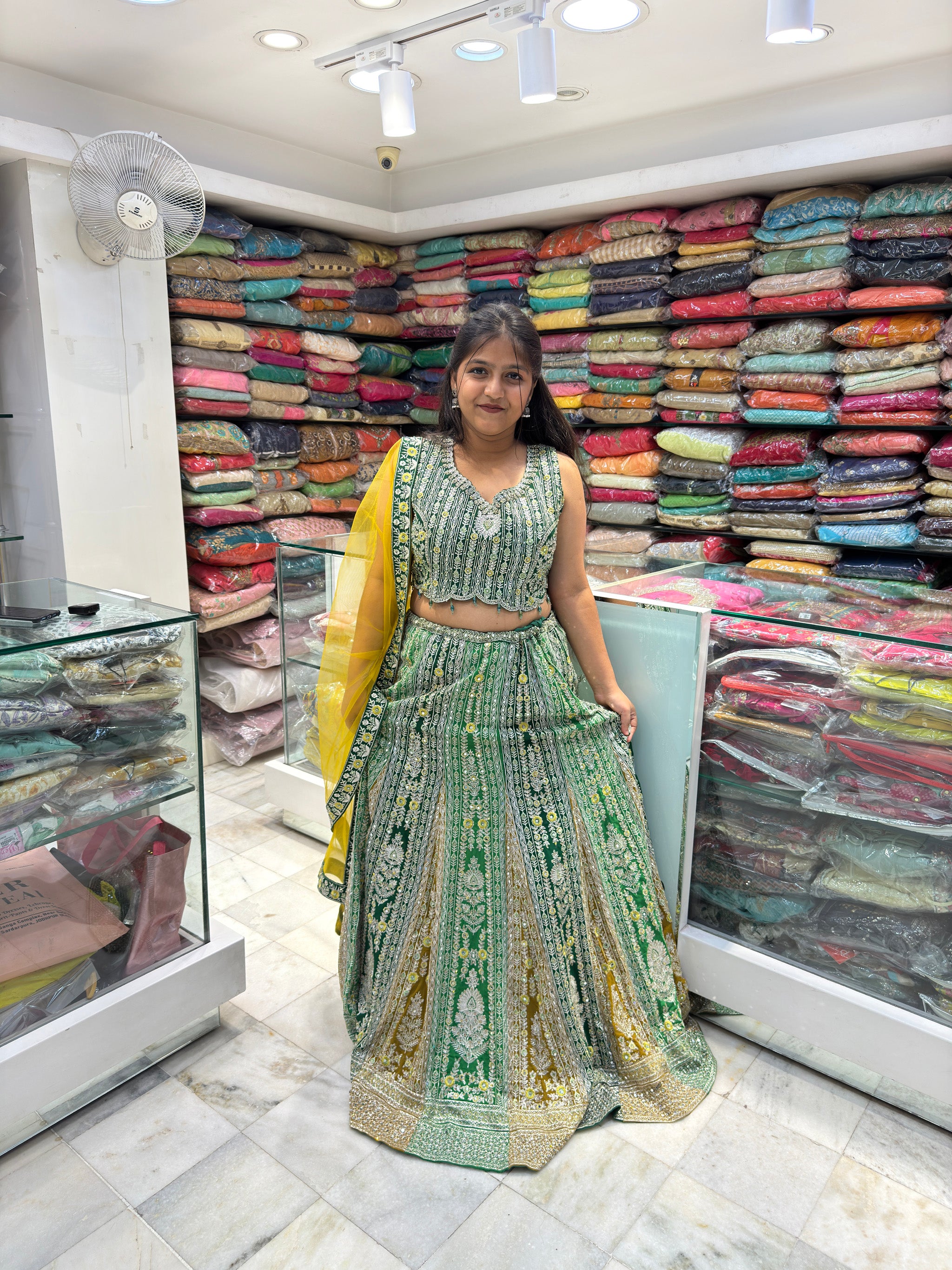 zari zardosi thread stone mirror work briday wedding lehnga