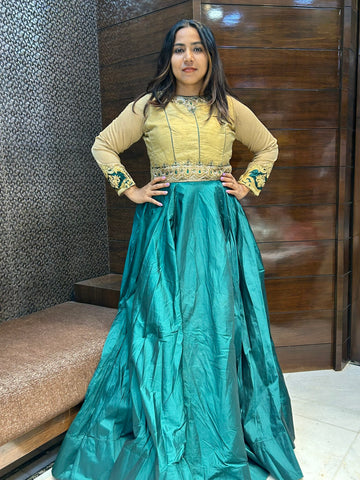 tapeda long seleves partywear gown in teal green