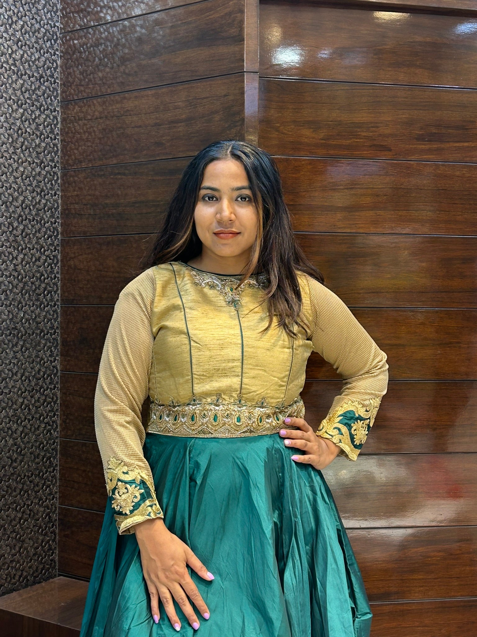 tapeda long seleves partywear gown in teal green