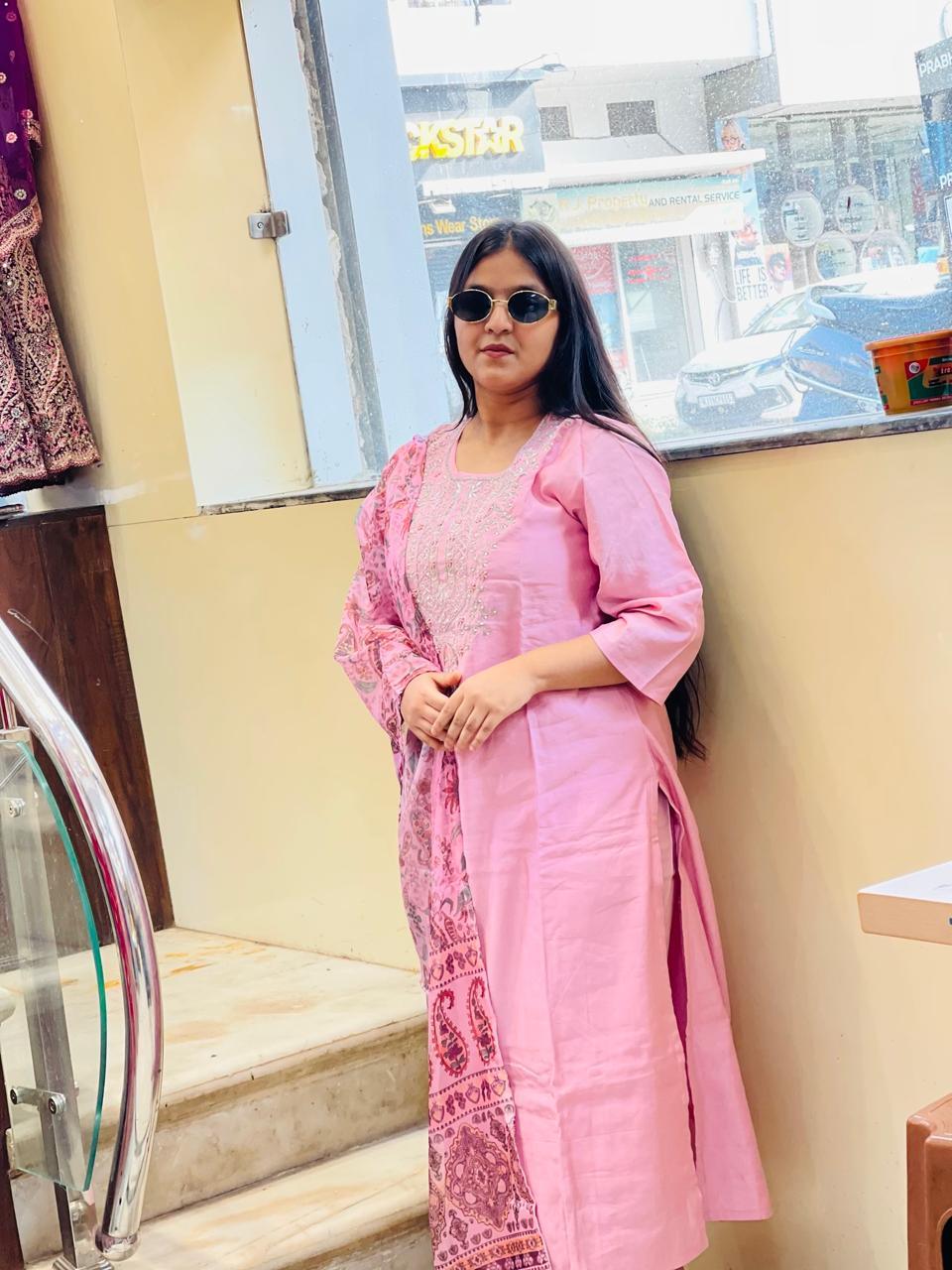 Partywear Hot Pink Floral Organza Dupatta Kurti Pant Set for Women